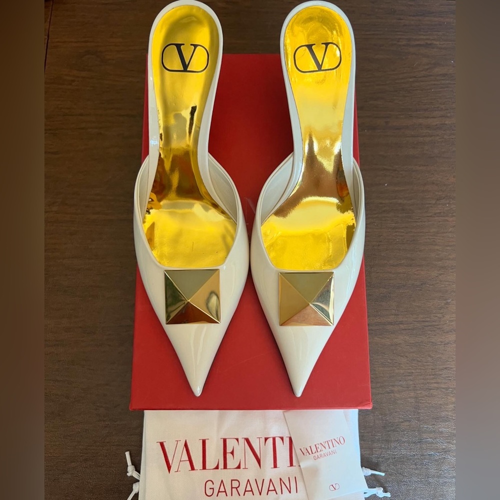 Valentino Garavani Patent One Stud 70mm Mules